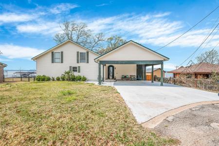 409 Circle Drive