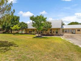 2806 Pluto Court