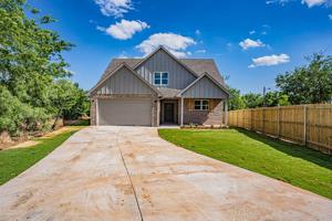 5605 Belaire Circle