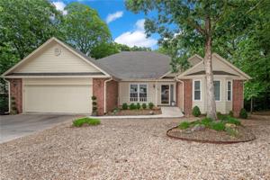 18 Lavendon Circle Drive