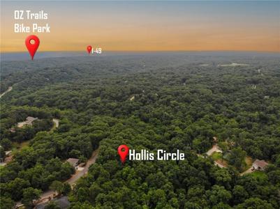 Hollis Circle