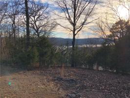 Edgewater  DR