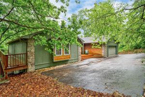 27 Eaton Circle