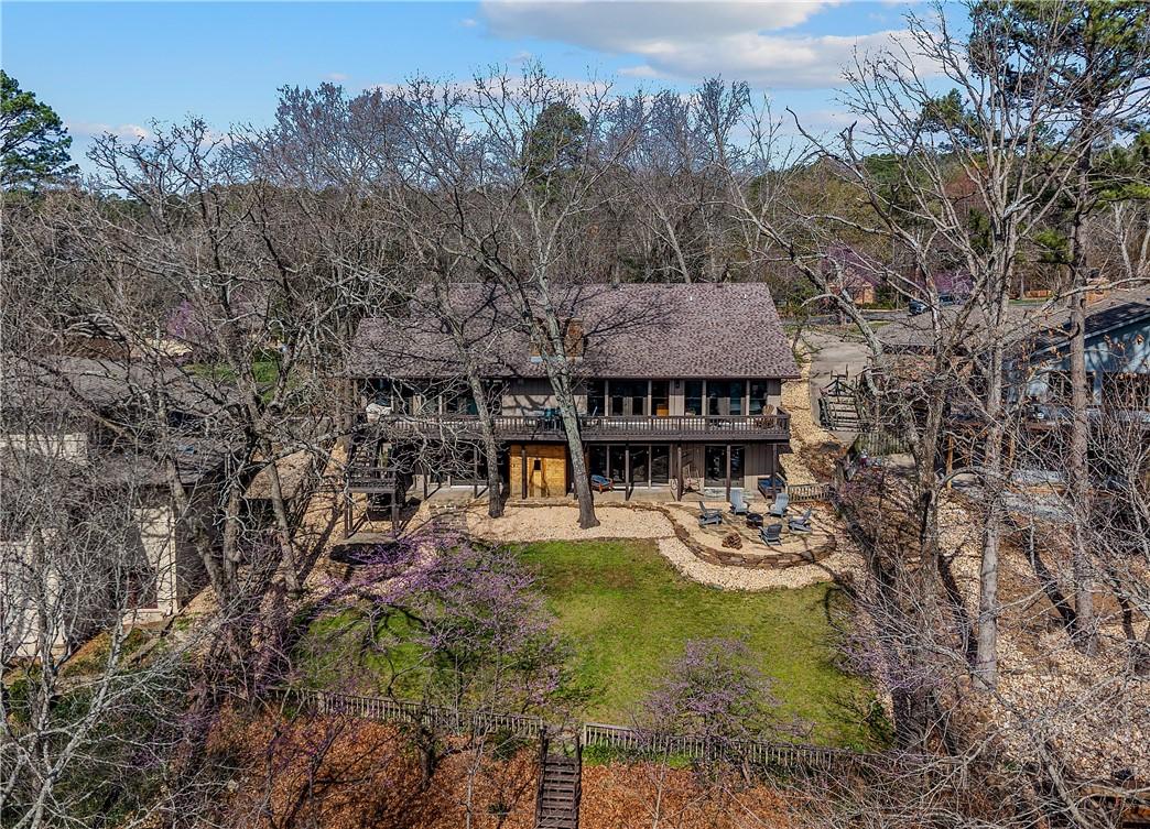 Image 4: Lakeside view of home