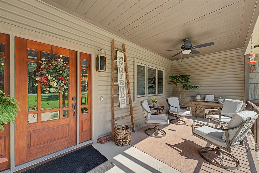 Image 3: Wonderful front porch...and check out the entry do