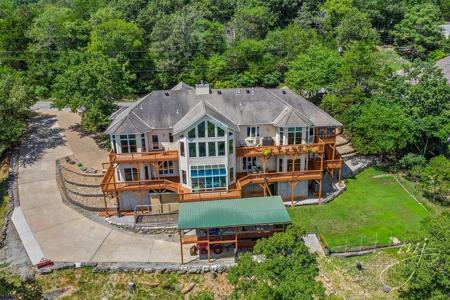 32 Deer Run Drive