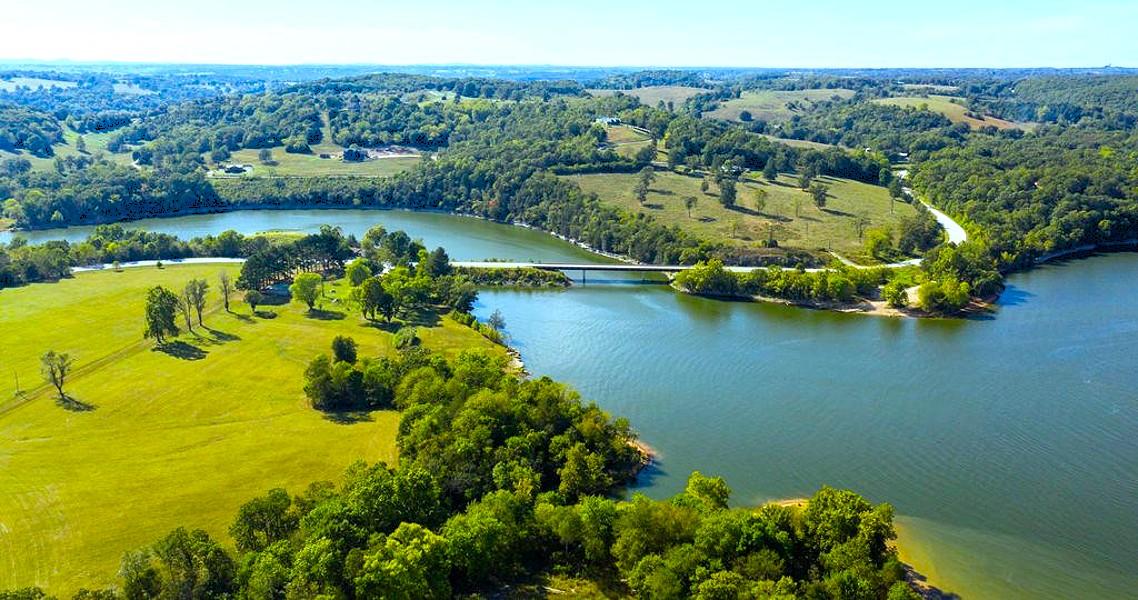 Image 4: Bird's eye view; 1,800 ft +/- of elusive, park-lik