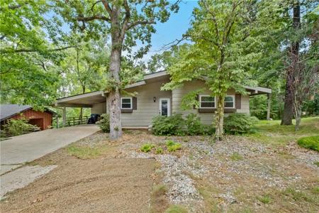 8 Brompton Lane