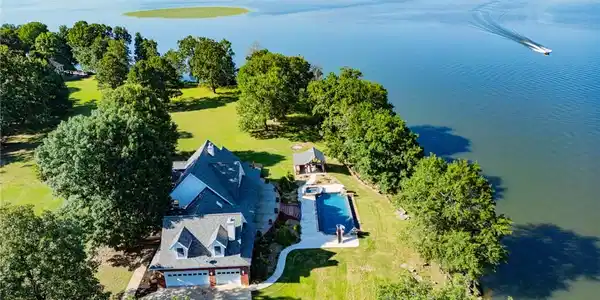 436 Bayview Circle
