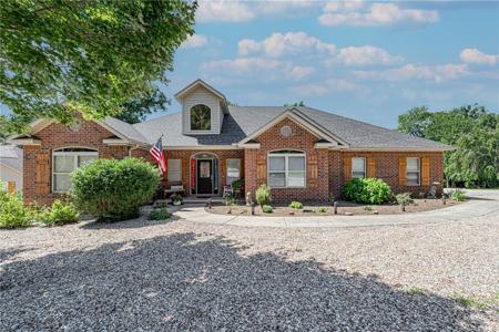 73 Eddleston Drive