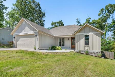 3 Chaucer Drive
