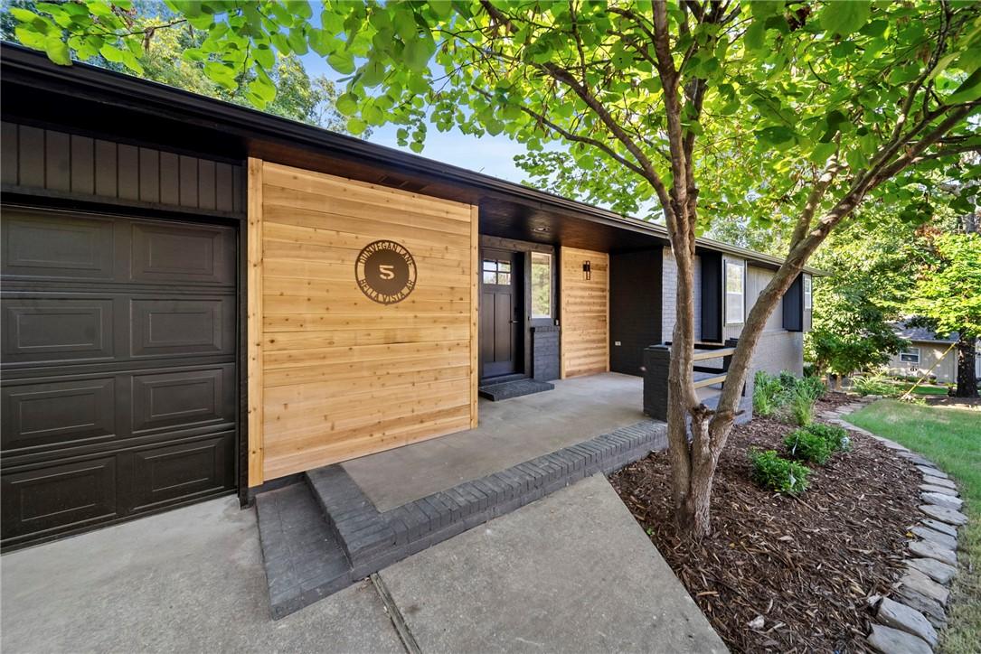 Image 3: Front of house