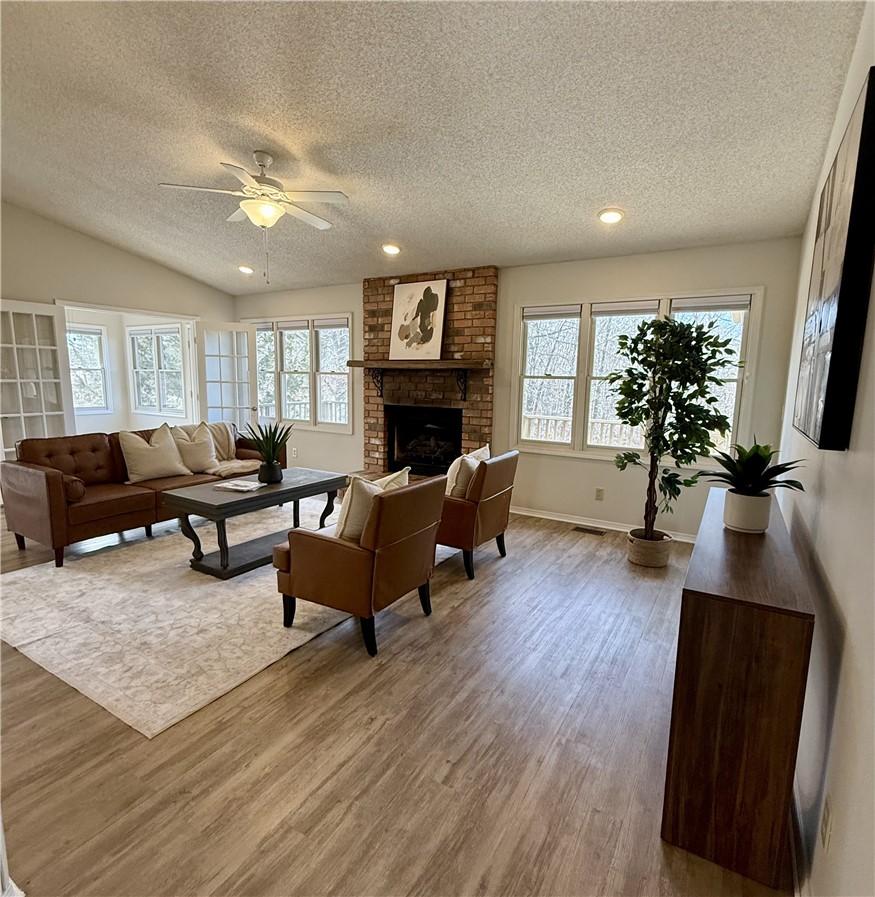 Image 2: Living Room - Hallway View