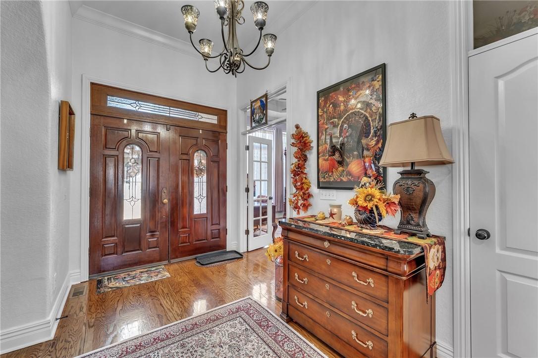 Image 3: Entryway