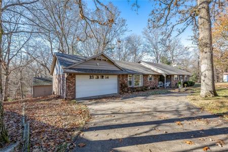 14637 Bogey Lane