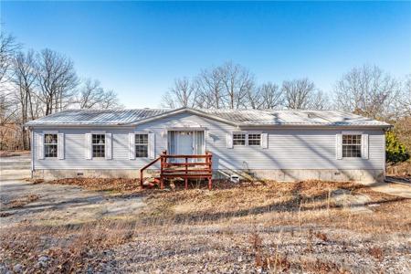 33 Skyview Lane