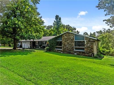 9732 Palomino Drive