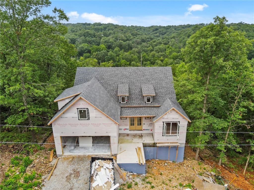 Image 2: 2527 sf home with 3 beds/2 baths + bonus