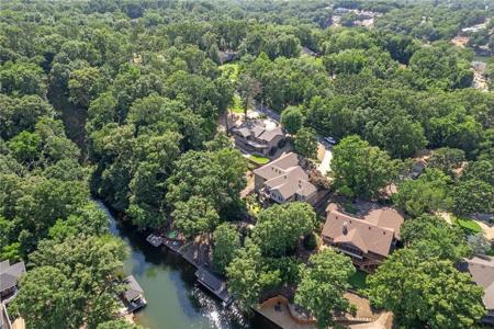 14 Waterside Lane