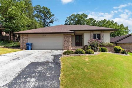 6 Teresa Drive