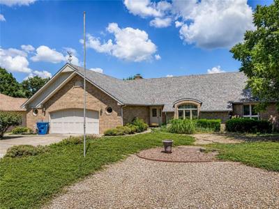 8 Timbercrest Lane
