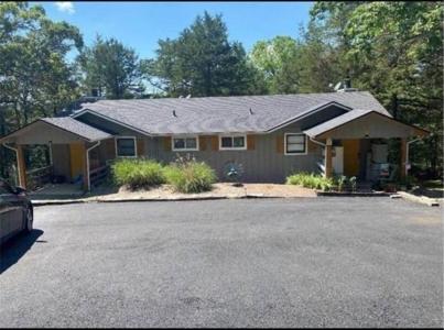 6 Hillside Drive