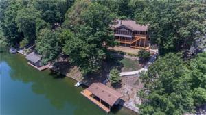 18 Waterside Lane