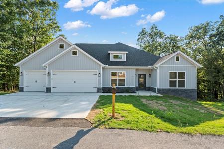 11 Applecross Lane