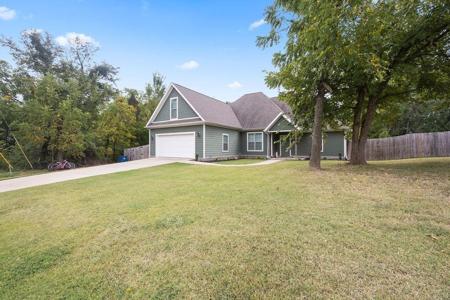 27 Hillswick Lane