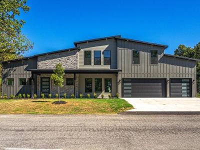 2 Scotch Broom Place