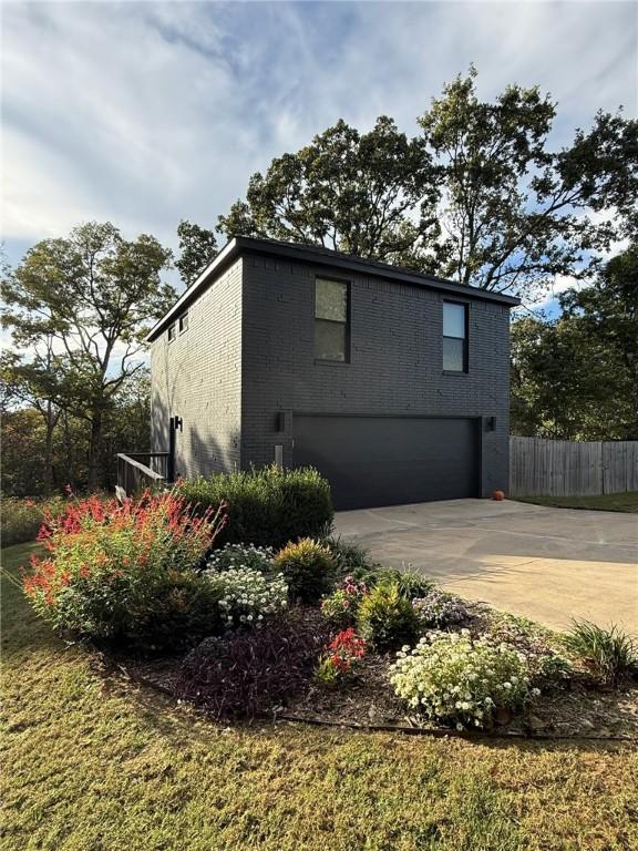 Image 1: 18864 Lake Sequoyah Rd.