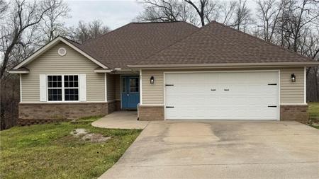 77 Ingleborough Drive