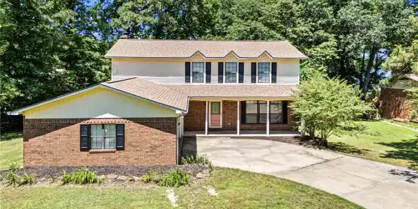 109 Clearlake Drive