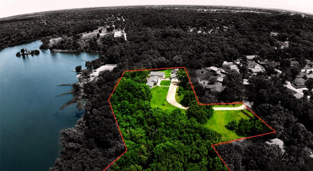 Image 1: Expansive property featuring a waterfront boundary