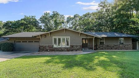 9251 Grimes Drive