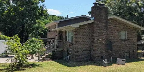 305 Quarry Road