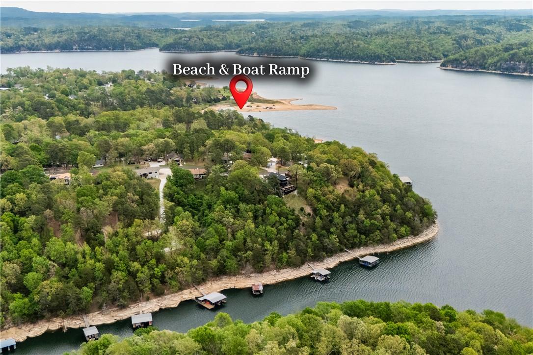 Image 4: Community boat launch around the corner
