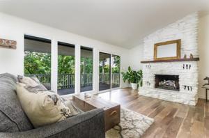 7 Deane Cir
