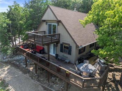 21432 Lakeview Drive
