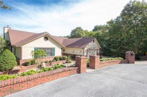 8122 Falcon  PL