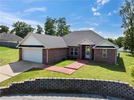 10525 Oak Tree Circle
