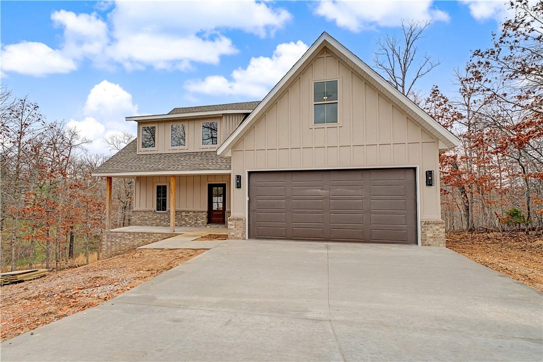 Image 2: Exterior of brand new home.