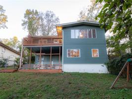 17 Eaton Circle