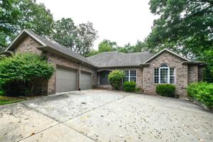 3 Dalton Drive