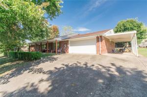 18030 Broadview  DR
