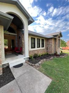 2 Fairway Place
