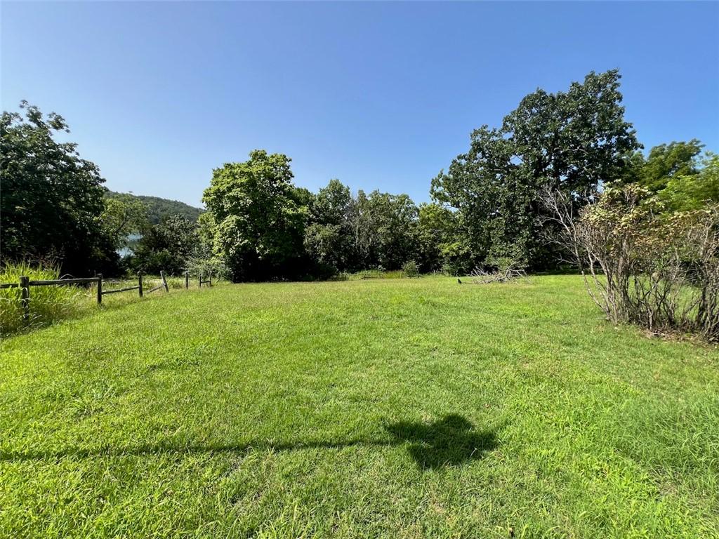 Image 2: Yard