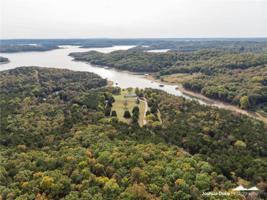 10975 Cedar Creek  RD