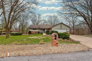 3 Dunsford Drive