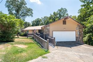 15461 NE Putman Road